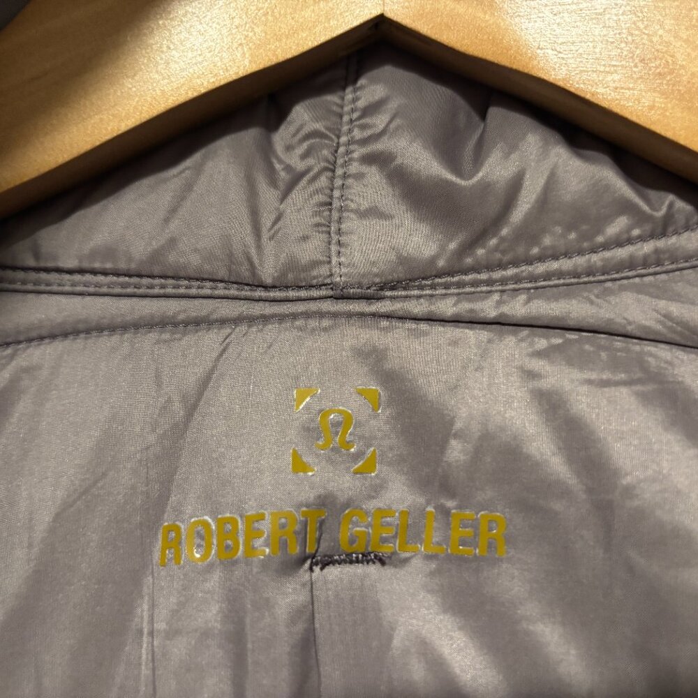 Lululemon Take The Moment Reverse Jacket Robert Geller Collection Medium - Large - Picture 14 of 16